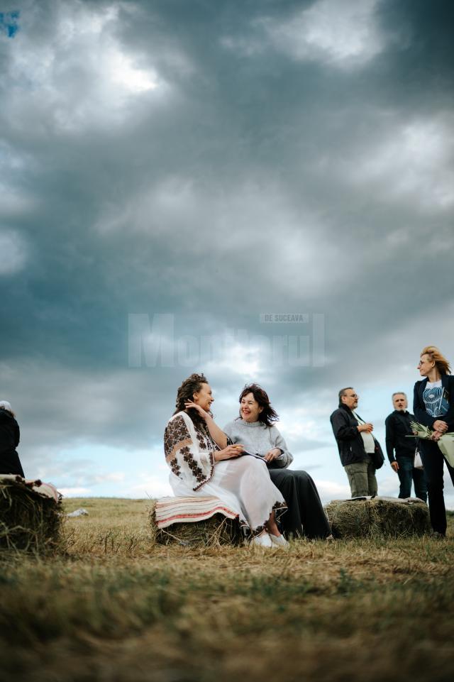 Inedită lansare a albumului foto „În căutarea timpului avut” de Ema Motrescu, în locul numit „Libertate”