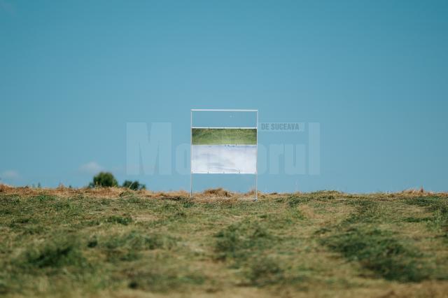 Inedită lansare a albumului foto „În căutarea timpului avut” de Ema Motrescu, în locul numit „Libertate”