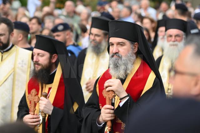 Episcopul Vicar al Arhiepiscopiei Sucevei și Rădăuților, PS Damaschin Dorneanul, și PS Nectarie, Episcop Vicar al Arhiepiscopiei Chișinăului