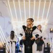 Portul tradițional românesc, reinterpretat elegant de o tânără creatoare de modă din Suceava