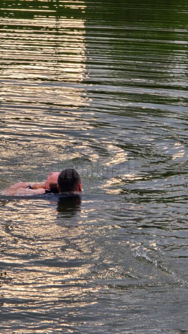 Bărbatul salvat de la înec duminică seară ar fi vrut să se sinucidă