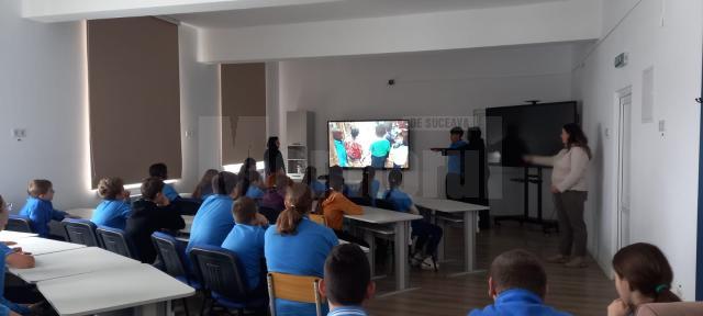 La școala din Mitoc