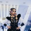Portul tradițional românesc, reinterpretat elegant de o tânără creatoare de modă din Suceava