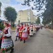 La procesiune au luat parte în premieră și reprezentanți ai comunității polone catolice din Poiana Micului și ai comunității ortodoxe ucrainene din Negostina