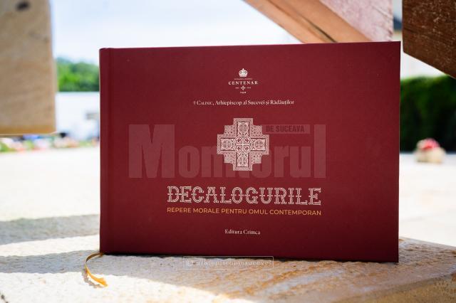 Despre decaloguri și nu numai