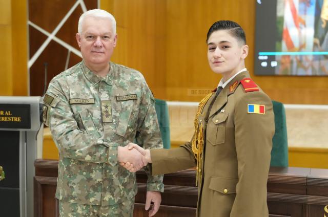 Miruna Gabriela Duracu a devenit oficial ofițer al armatei române. Foto FB MapN