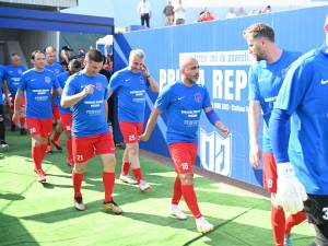 Meciul de retragere al lui Dorin Goian, spectacol în teren și în tribune