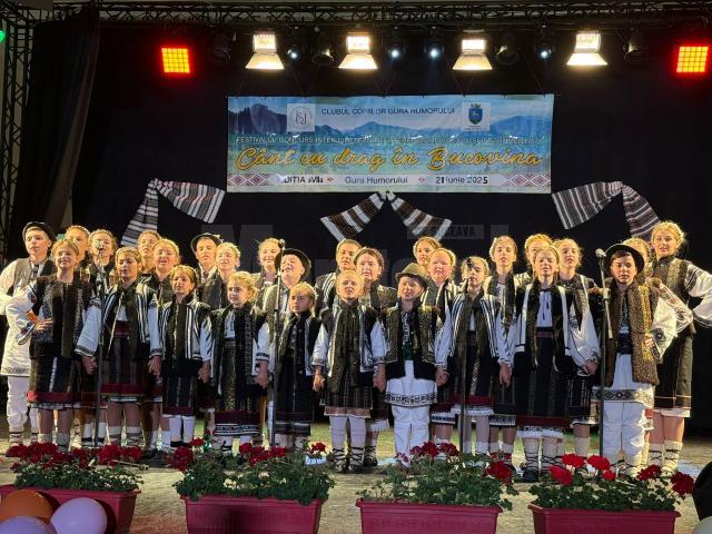 Festivalul de Folclor ,,Cânt cu drag în Bucovina’’, la a șaptea ediție, la Gura Humorului