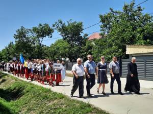 Festivalul interetnic „Conviețuiri”, cu parada grupurilor folclorice, la Negostina