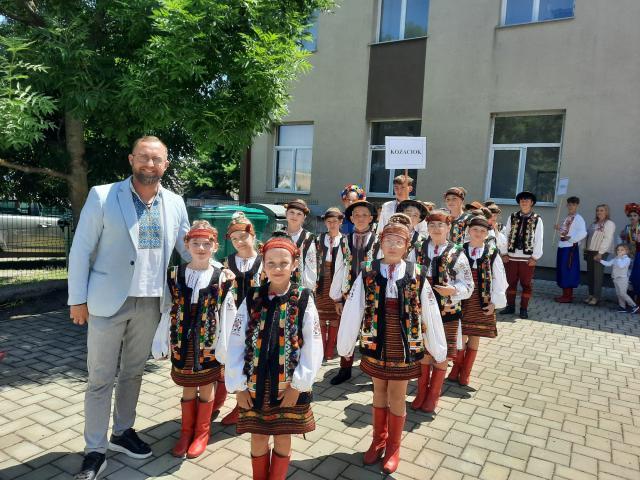 Festivalul interetnic „Conviețuiri”, cu parada grupurilor folclorice, la Negostina