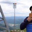 Ziua Drapelului Național, jandarmii dorneni au arborat Tricolorul pe Vârful Oușoru (1.639 m), din Munții Suhard