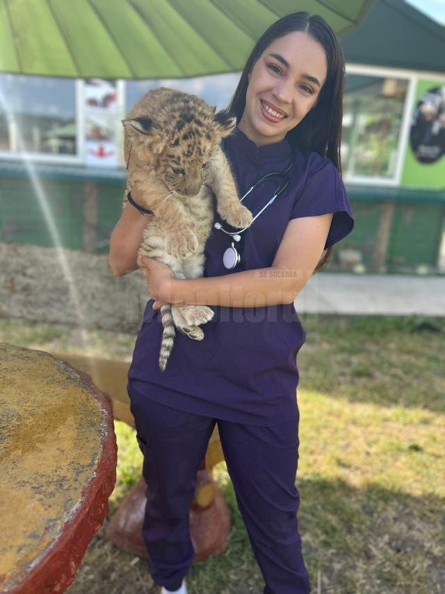 Ligrul lui Șoimaru și studenta Ana Maria Băltariu, care l-a îngrijit în ultimele două săptămâni