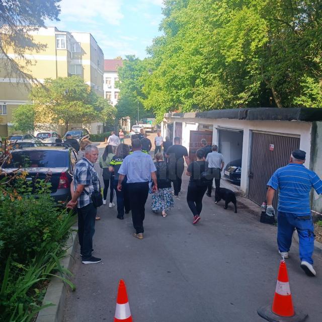 Proprietarii garajelor, nemulțumiți, la discuții cu reprezentanții Primăriei Suceava