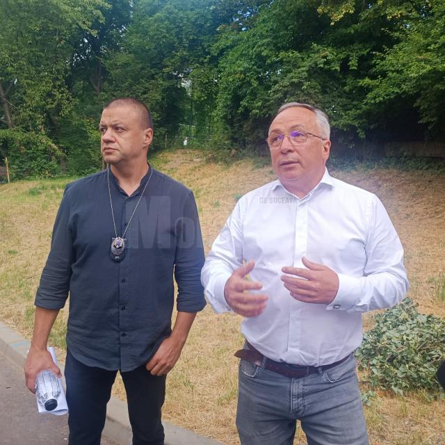 Viceprimarul Dan Cușnir și șeful Poliției Locale, Ovidiu Doroftei