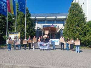 Mai mulți studenți suceveni au protestat împotriva tăierii burselor de către actualul Guvern