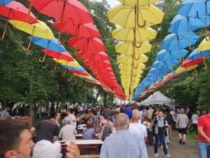 Ziua Ciorbei Rădăuțene - prima ediție, organizată de Primăria Rădăuți și Restaurantul Național, pe Aleea Umbreluțelor
