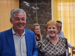 Adrian Păduraru și Angela Zarojanu, la finele ședinței de CL în care s-a decis schimbare de conducere la Teatrul Matei Vișniec Suceava