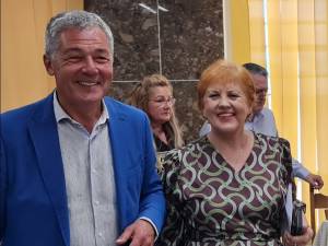 Adrian Păduraru și Angela Zarojanu, la finele ședinței de CL în care s-a decis schimbare de conducere la Teatrul „Matei Vișniec” Suceava