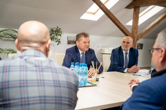 Ministrul Dezvoltării, Cseke Attila, a garantat finanțarea pentru Sala Polivalentă, căminul studențesc de la Moara și Palatul Administrativ din Suceava