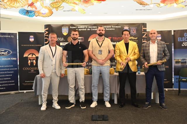 Prezentarea sportivilor și cântarul oficial au prefațat Gala Colosseum Tournament 46 de la Suceava