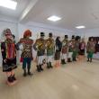 Un colț al tradițiilor populare ia naștere în Căminul Cultural din Moara