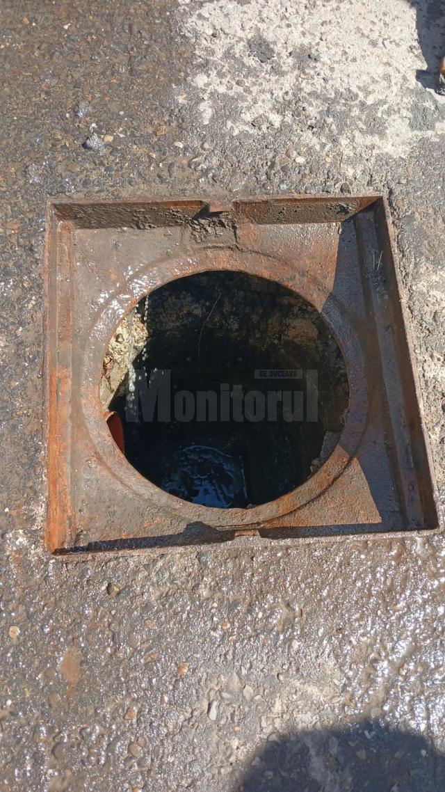 Decolmatarea gurilor de scurgere a apei pluviale - necesitate pentru perioadele cu ploi