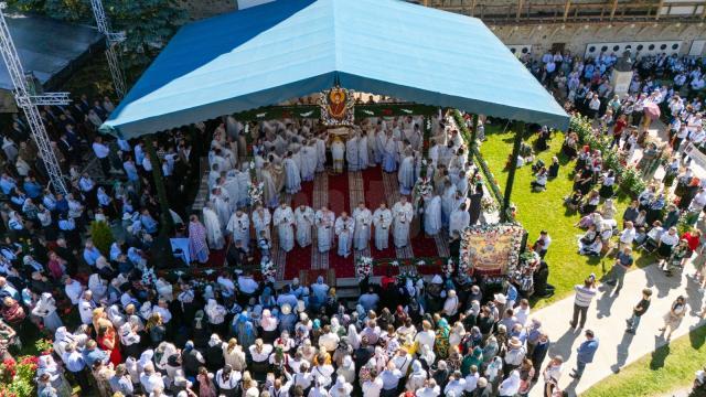 Președintele Consiliului Județean Suceava, Gheorghe Șoldan, a participat la pelerinajul de la Putna