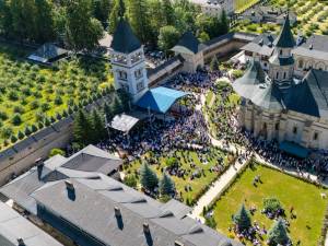 Președintele Consiliului Județean Suceava, Gheorghe Șoldan, a participat la pelerinajul de la Putna
