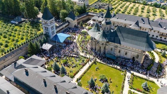 Președintele Consiliului Județean Suceava, Gheorghe Șoldan, a participat la pelerinajul de la Putna