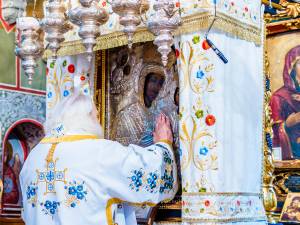 Decalog la așezarea veșmântului Maicii Domnului în Biserica din Vlaherne