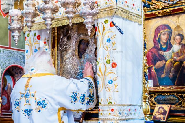 Decalog la așezarea veșmântului Maicii Domnului în Biserica din Vlaherne