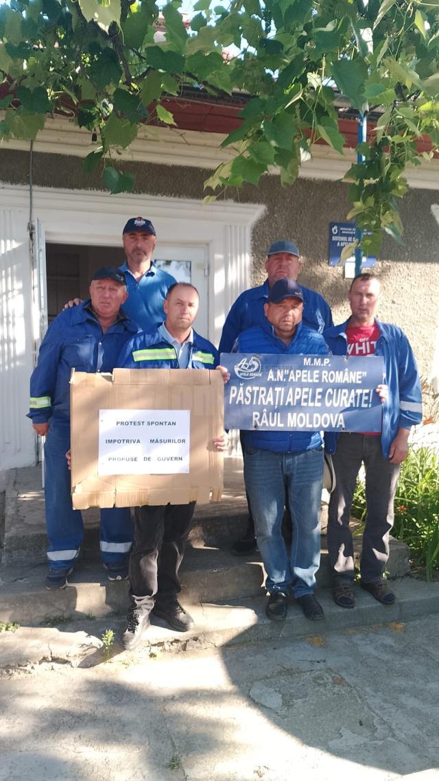 Angajații SGA Suceava protestează față de reducerile salariale anunțate de Guvern