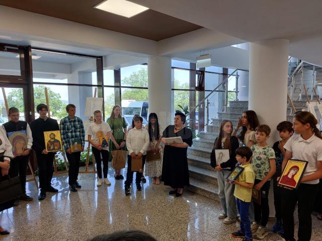 „Icoana din sufletul copilului”, artă sacră și inspirație la Seminarul Teologic Suceava