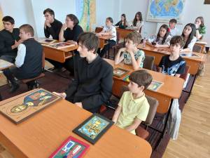 „Icoana din sufletul copilului”, artă sacră și inspirație la Seminarul Teologic Suceava
