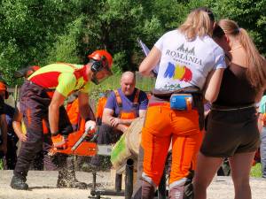 Spectaculoase probe ale concursului „Cel mai bun fasonator”, desfășurat la Ocolul Silvic Moldovița