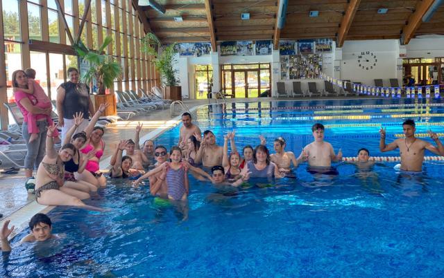 19 copii cu deficiențe de auz și vorbire au beneficiat de câteva zile de relaxare în tabăra Respiro de la Vama