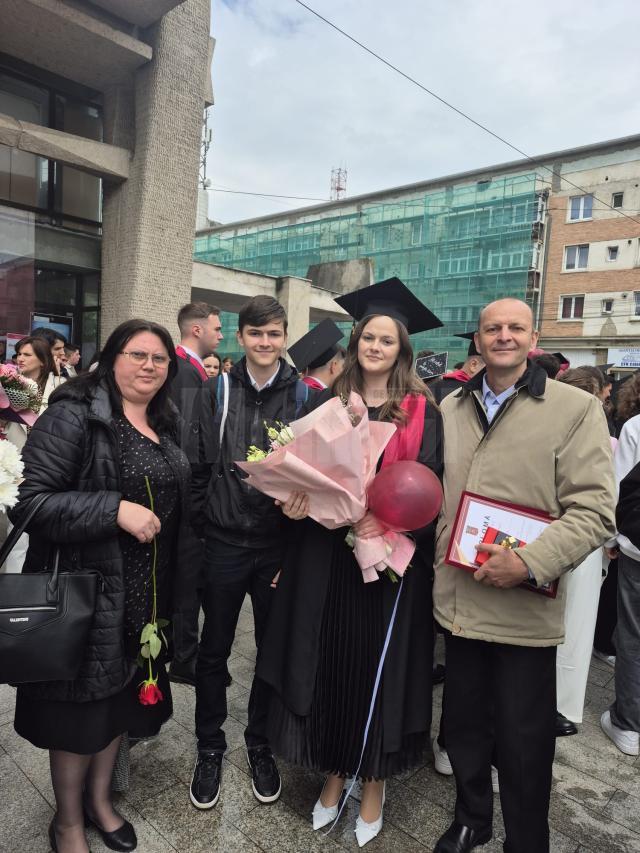 Denisa Fasolă, alaturi de familie