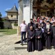 Înaltpreasfințitul Părinte Theoklitos, Mitropolitul Meteorelor, în pelerinaj în Bucovina alături de un grup de credincioși greci