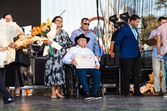 24 de cupluri de aur din municipiul Rădăuți au fost premiate de primărie