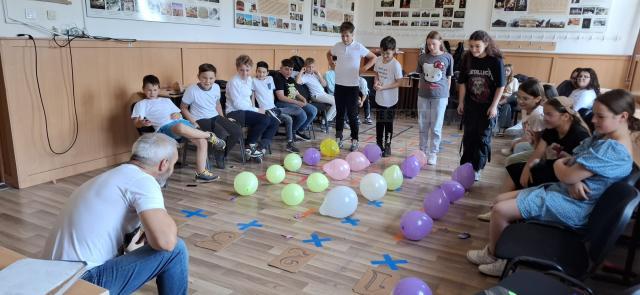 Școală de vară de matematică, organizată la Colegiul „Hurmuzachi” Rădăuți