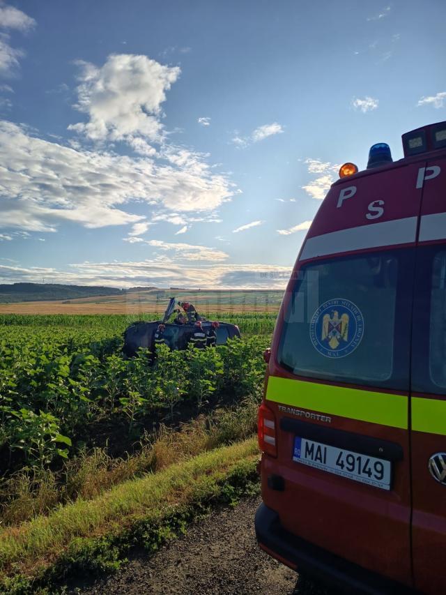 Beat și fără permis, a depășit pe linia continuă, în timp ce gonea spre accidentul în care fusese implicat prietenul său, și el băut