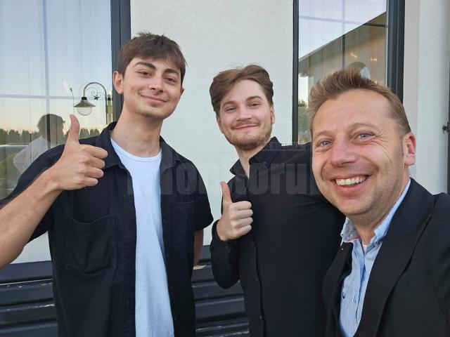 Nicolae Zelinschi și Cătălin Ipati, alături de Ştefan Sfichi