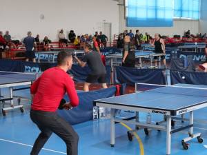 Spectacol sportiv de nivel național la Fălticeni: Turneul de tenis de masă AMATUR A+ a deschis Zilele Municipiului