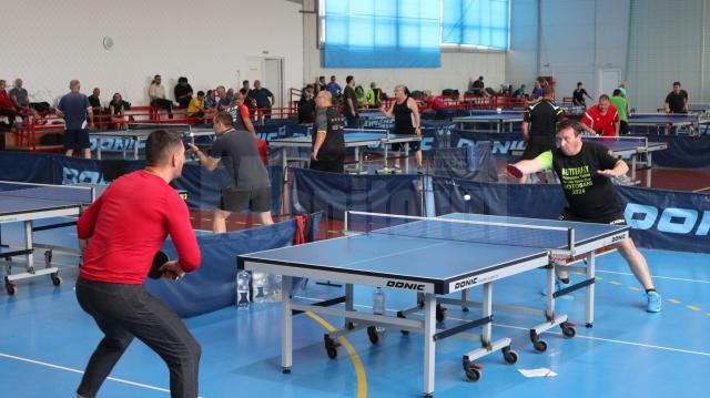 Spectacol sportiv de nivel național la Fălticeni: Turneul de tenis de masă AMATUR A+ a deschis Zilele Municipiului