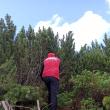 Salvamont Suceava reamenajează traseele turistice din masivele Călimani și Rarău