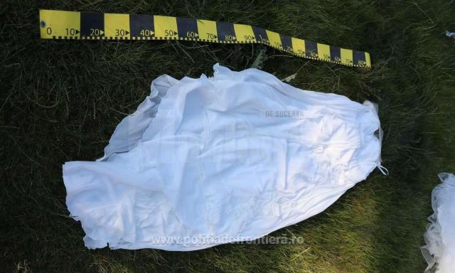 Rochii de mireasă, confiscate cu tot cu microbuzul venit din Ucraina