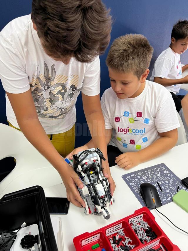 Logiscool - tabere de vară pentru copii