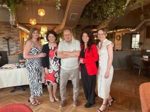 Dr. Florinel Cojocaru alături de colegele sale