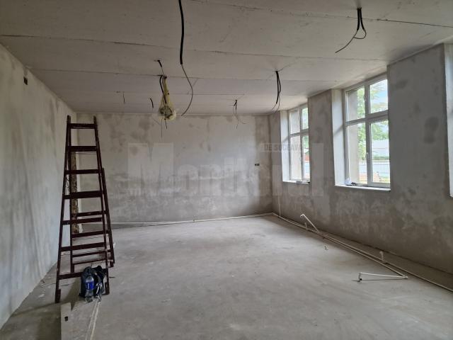 Săli de clasă renovate capital