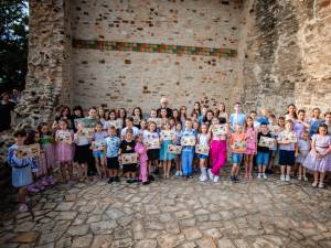 100 de copii, în Tabăra de creație „Micii iconari”, ediția a XIV-a - Foto Casian Mitu